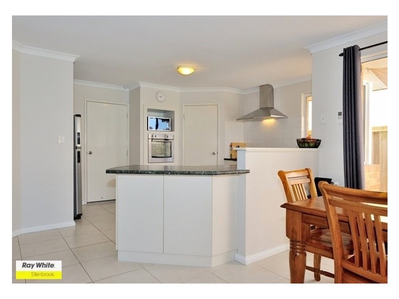 4 Madden Way, Ellenbrook WA 6069