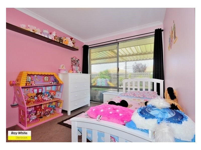 4 Madden Way, Ellenbrook WA 6069