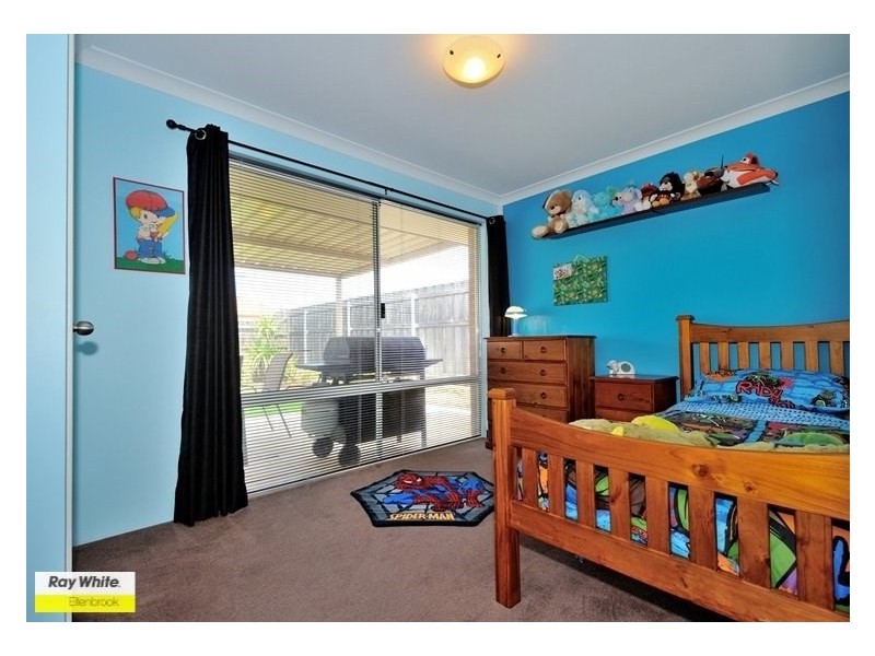 4 Madden Way, Ellenbrook WA 6069