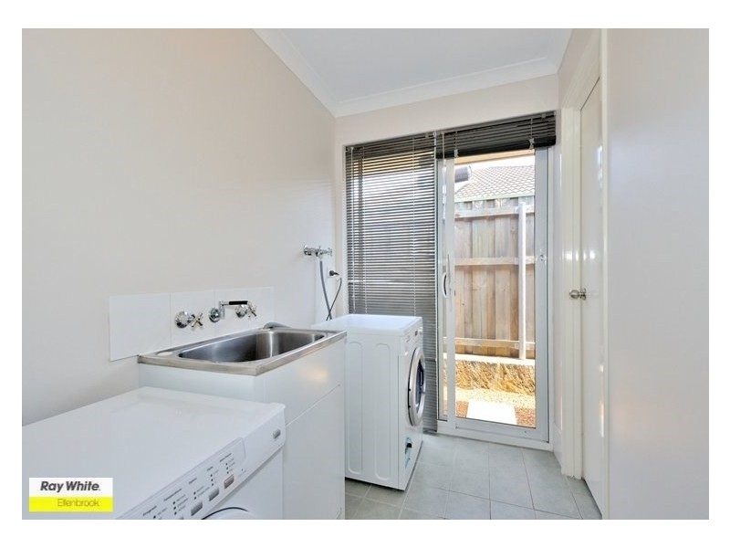 4 Madden Way, Ellenbrook WA 6069