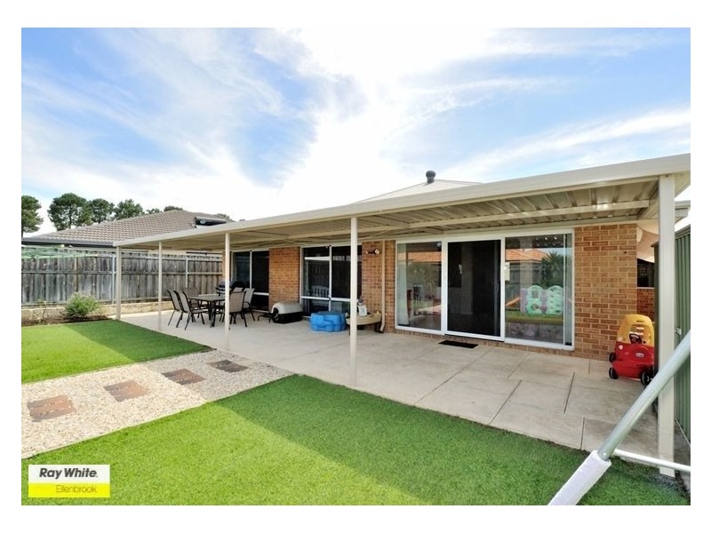 4 Madden Way, Ellenbrook WA 6069
