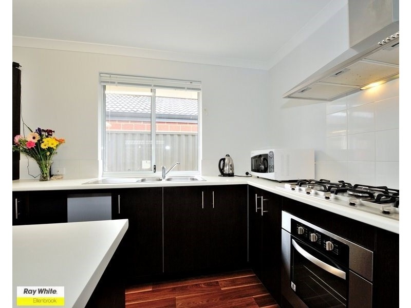 37 Bellazario Promenade, Aveley WA 6069