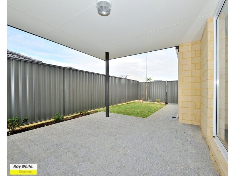 37 Bellazario Promenade, Aveley WA 6069