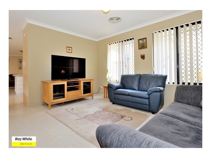 28 St Tropez Vista, Ellenbrook WA 6069