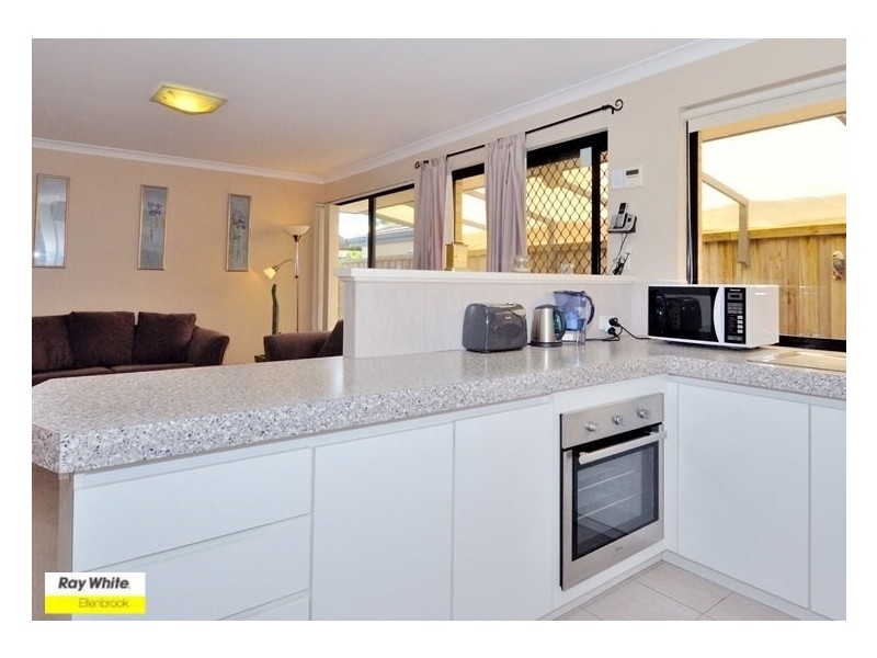 28 St Tropez Vista, Ellenbrook WA 6069