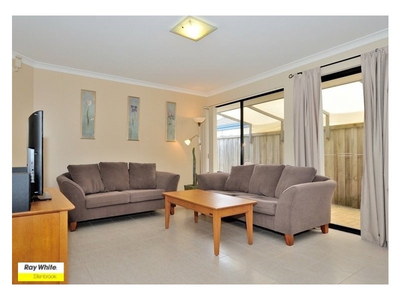 28 St Tropez Vista, Ellenbrook WA 6069