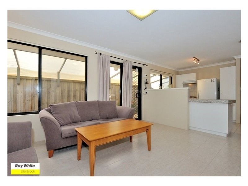 28 St Tropez Vista, Ellenbrook WA 6069