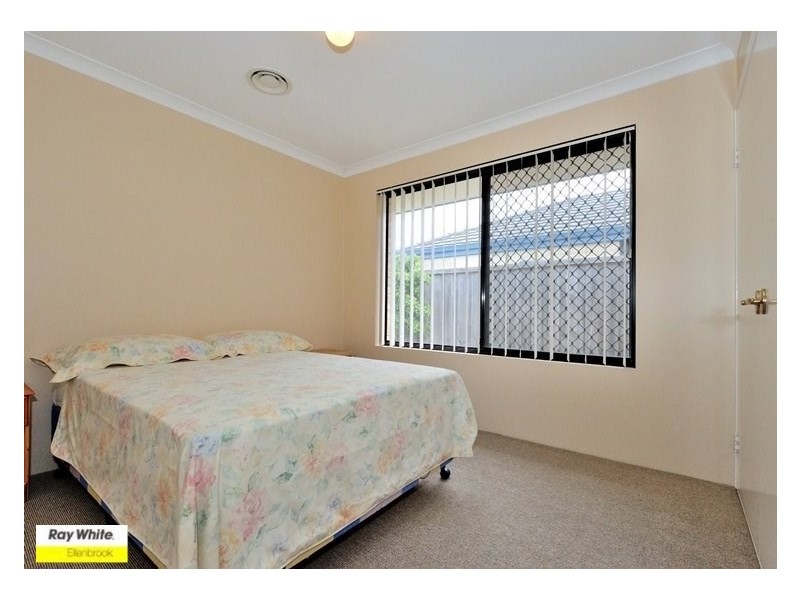 28 St Tropez Vista, Ellenbrook WA 6069