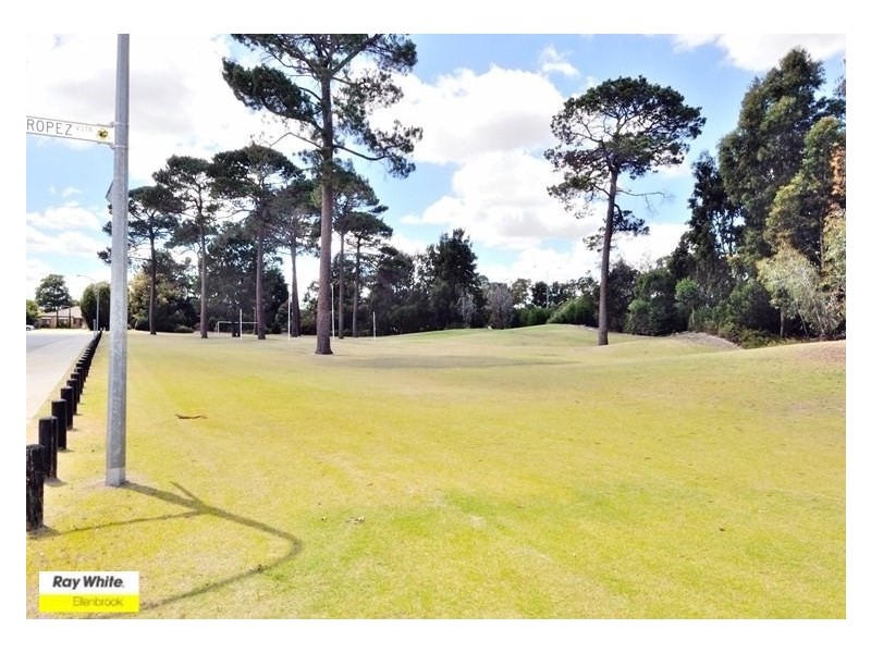 28 St Tropez Vista, Ellenbrook WA 6069