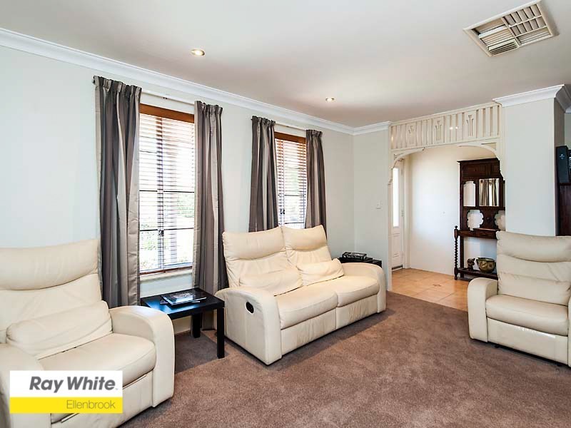 27 Cabernet Place, The Vines WA 6069