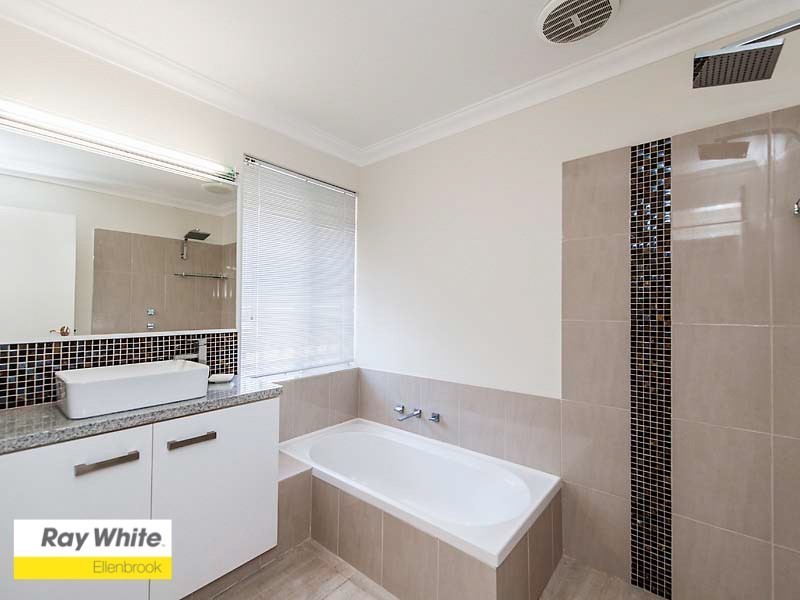 27 Cabernet Place, The Vines WA 6069