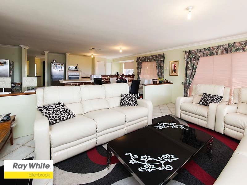 31 Radiata Avenue, Ellenbrook WA 6069