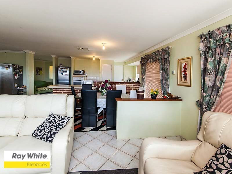 31 Radiata Avenue, Ellenbrook WA 6069