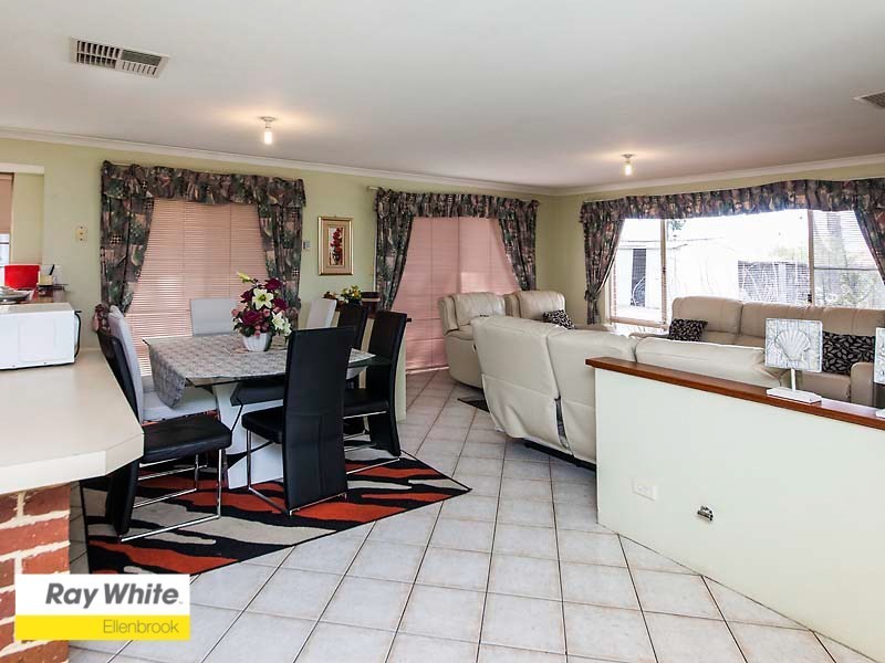 31 Radiata Avenue, Ellenbrook WA 6069