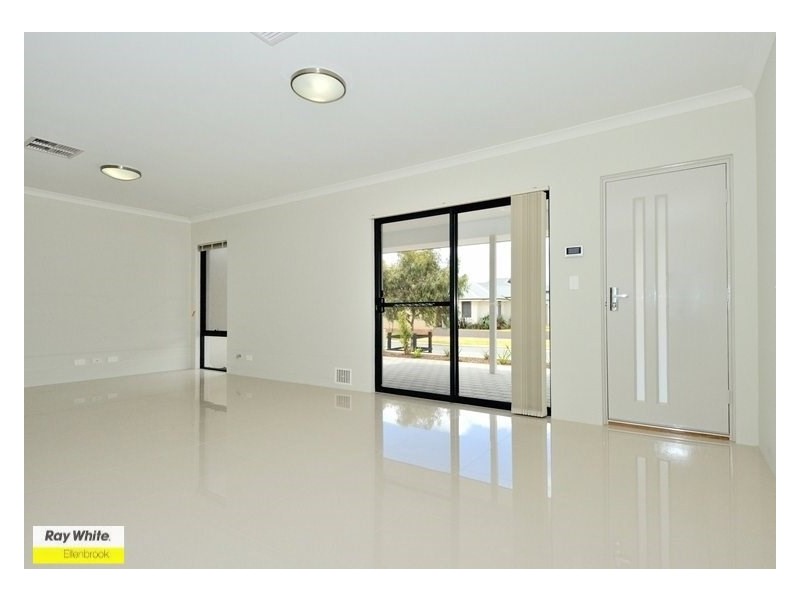 131 Bordeaux Lane, Ellenbrook WA 6069