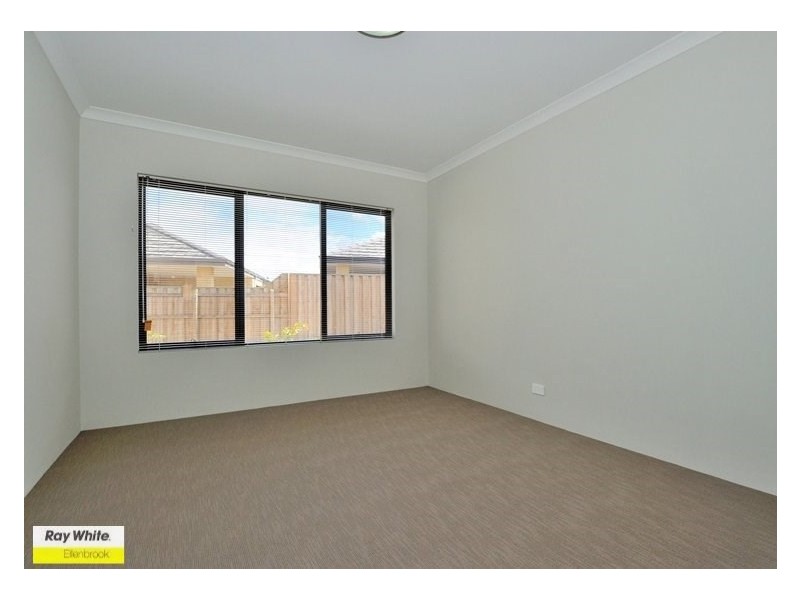 131 Bordeaux Lane, Ellenbrook WA 6069