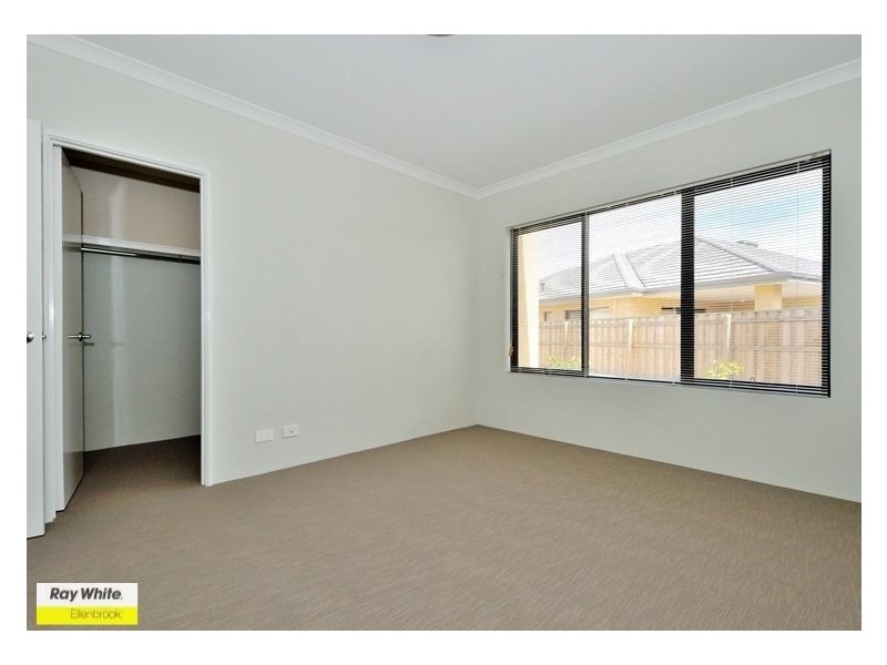 131 Bordeaux Lane, Ellenbrook WA 6069