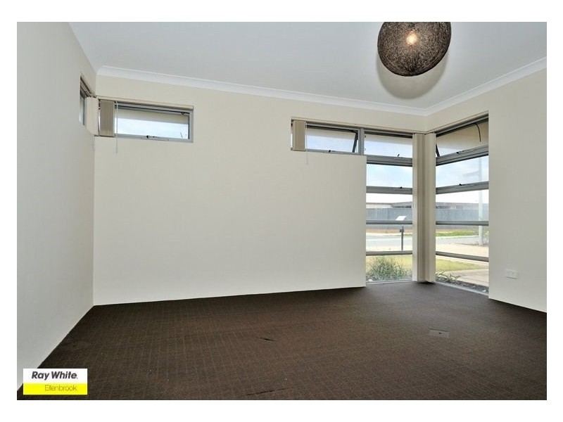 5 Bahama Way, Banksia Grove WA 6031