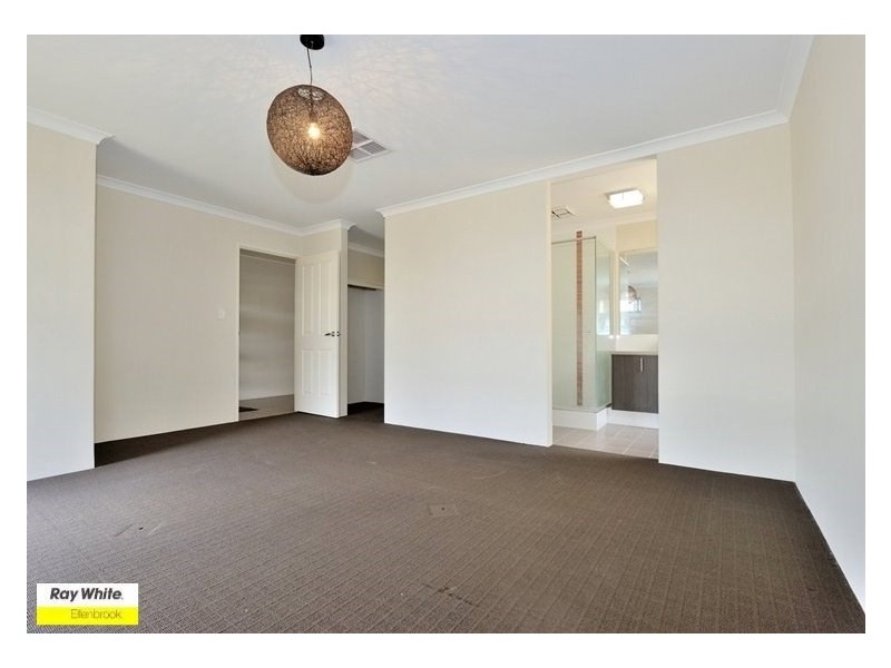 5 Bahama Way, Banksia Grove WA 6031