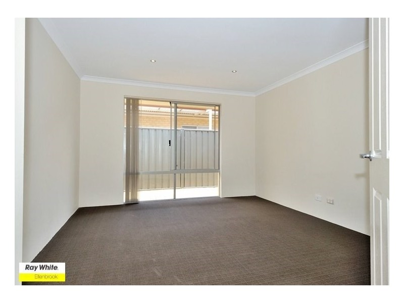 5 Bahama Way, Banksia Grove WA 6031