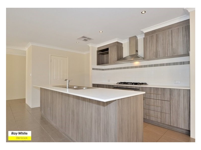 5 Bahama Way, Banksia Grove WA 6031