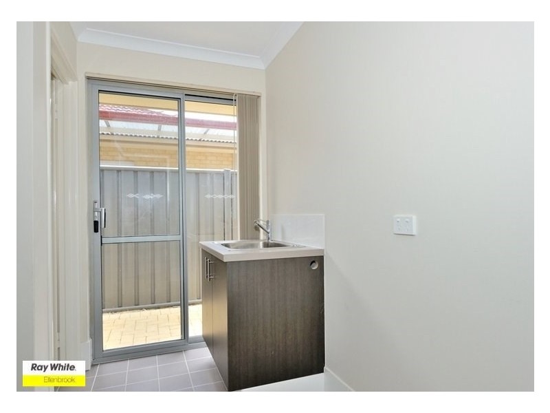 5 Bahama Way, Banksia Grove WA 6031