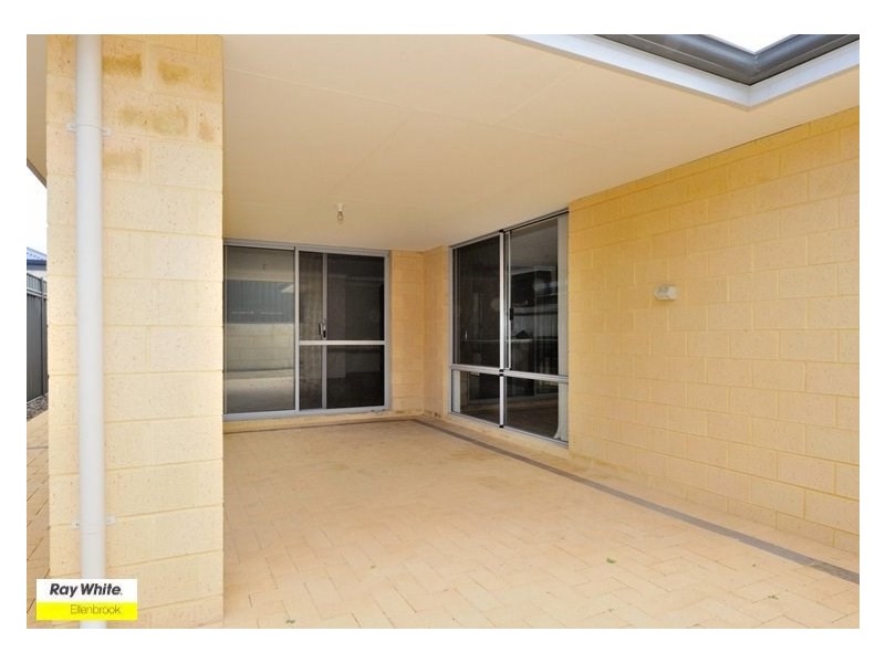 5 Bahama Way, Banksia Grove WA 6031