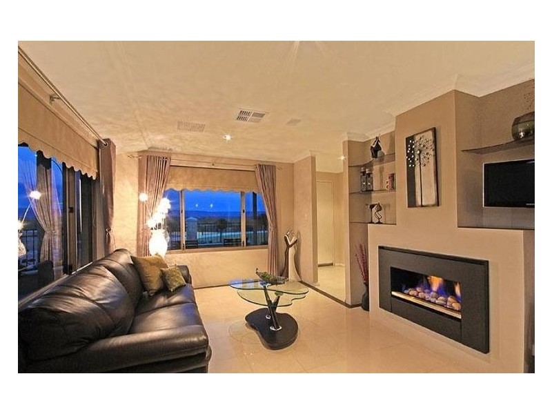 24 Ardmore Parade, Ellenbrook WA 6069