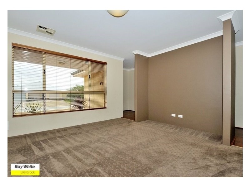 6 Stott Way, Ellenbrook WA 6069