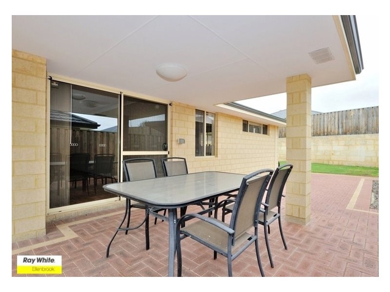 6 Stott Way, Ellenbrook WA 6069