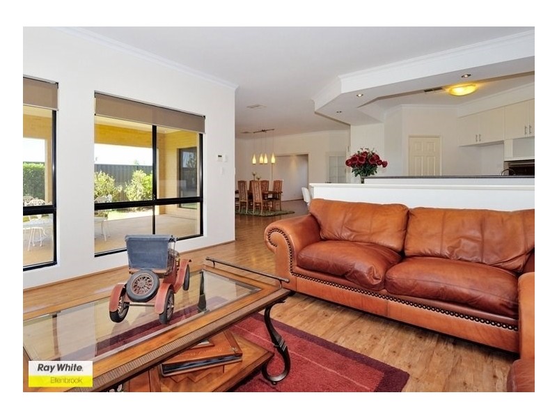 26 Neary Boulevard, Aveley WA 6069