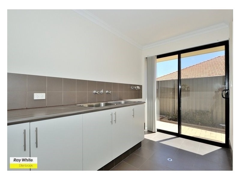 26 Neary Boulevard, Aveley WA 6069