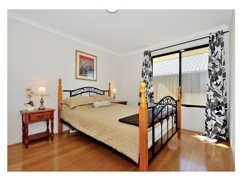 4 Lago Prom, Aveley WA 6069