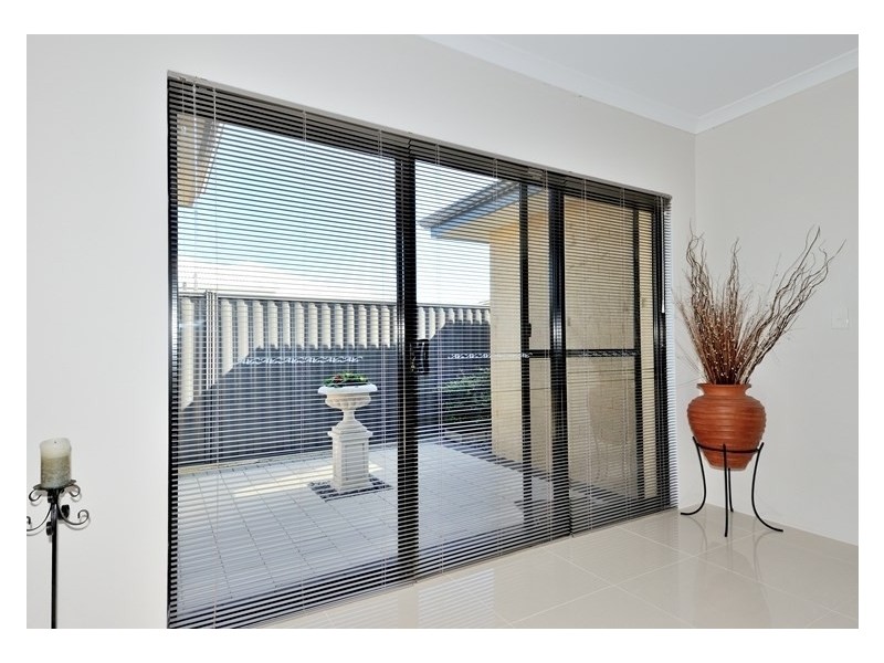 4 Lago Prom, Aveley WA 6069