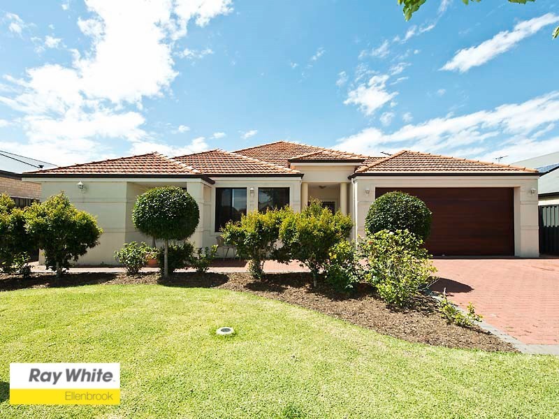 21 Devereux Crescent, Aveley WA 6069