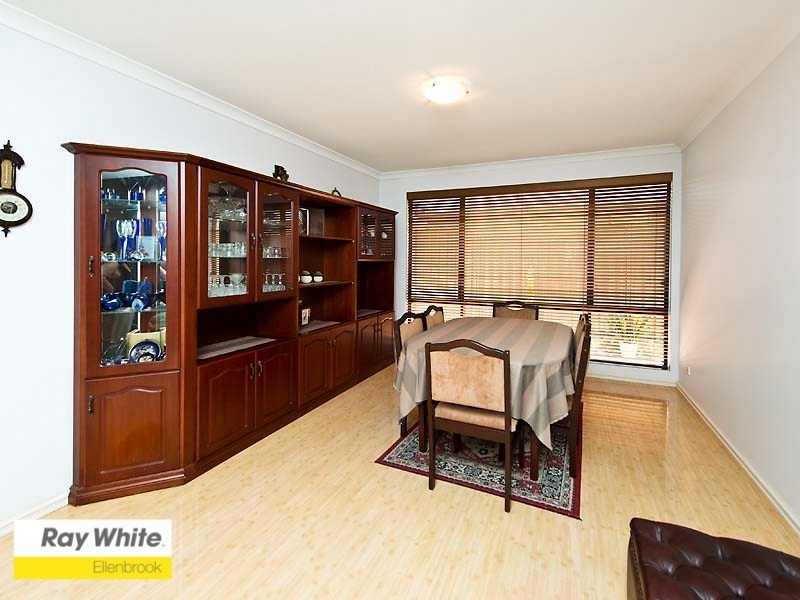 21 Devereux Crescent, Aveley WA 6069