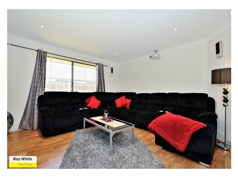 7 Tregaron Link, Ellenbrook WA 6069