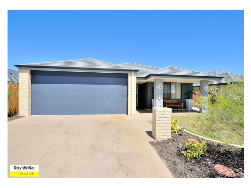 7 Tregaron Link, Ellenbrook WA 6069