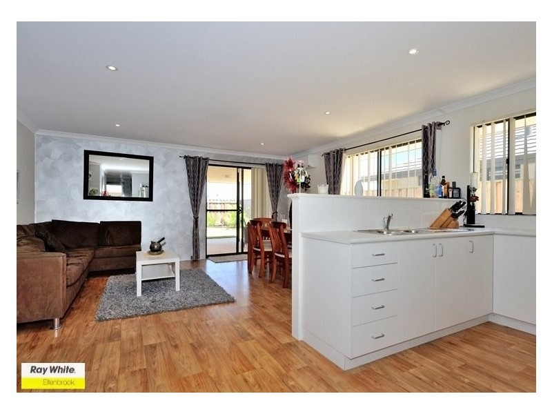 7 Tregaron Link, Ellenbrook WA 6069