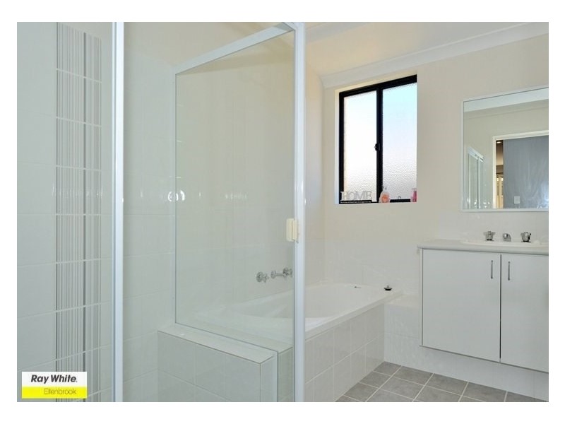 7 Tregaron Link, Ellenbrook WA 6069