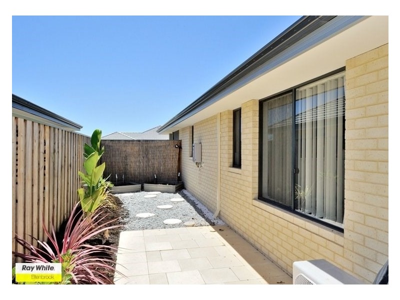 7 Tregaron Link, Ellenbrook WA 6069