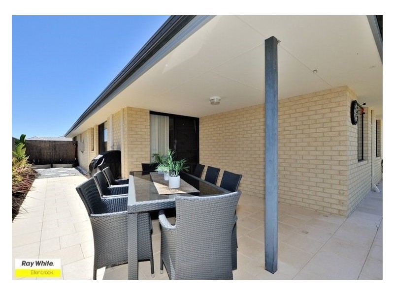 7 Tregaron Link, Ellenbrook WA 6069