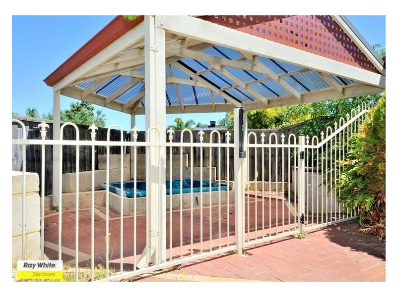 4 Lookout Circle, Ellenbrook WA 6069