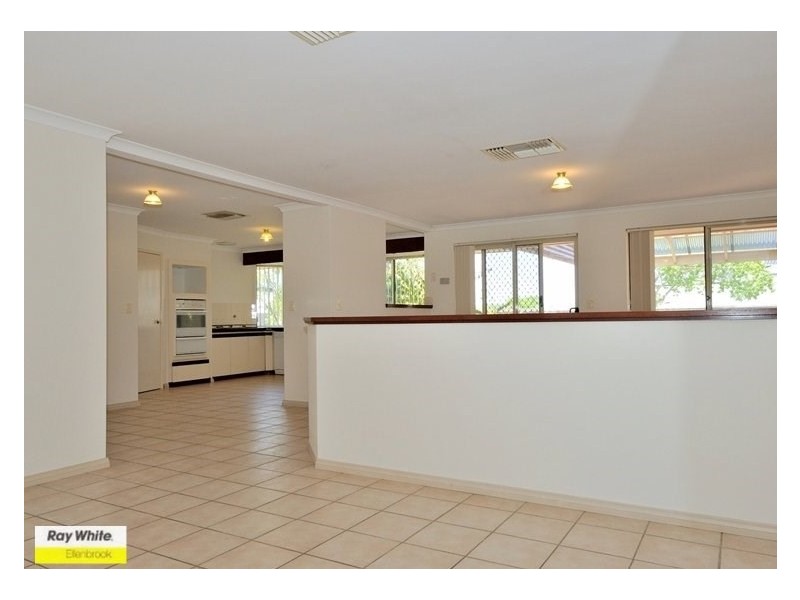 4 Lookout Circle, Ellenbrook WA 6069