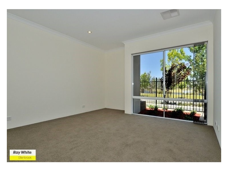 64 Egerton Drive, Aveley WA 6069