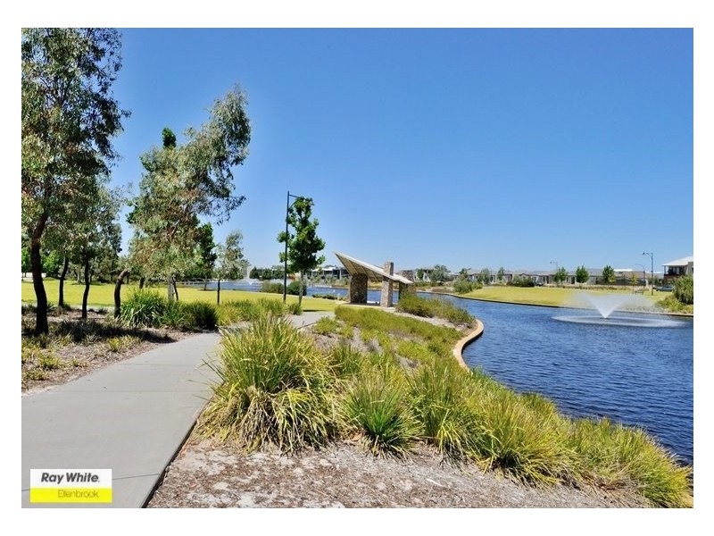 64 Egerton Drive, Aveley WA 6069