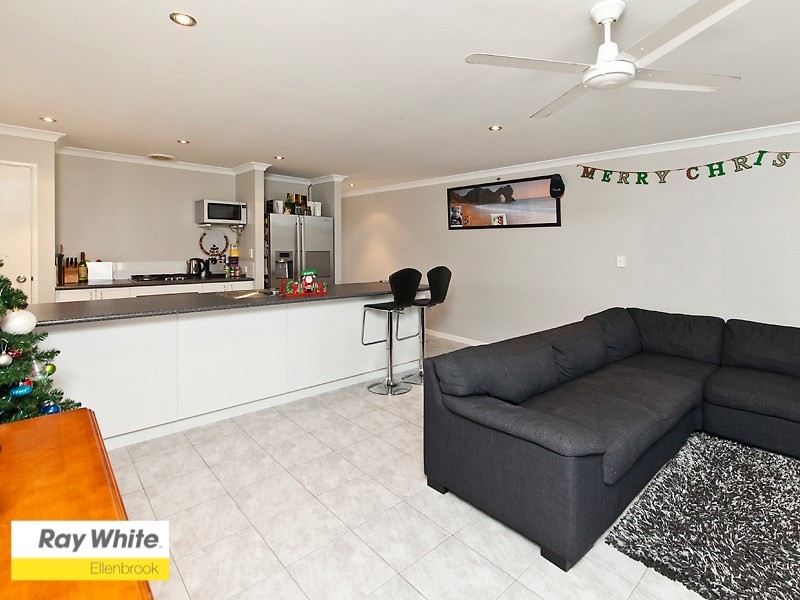 12 Marden Grange, Aveley WA 6069