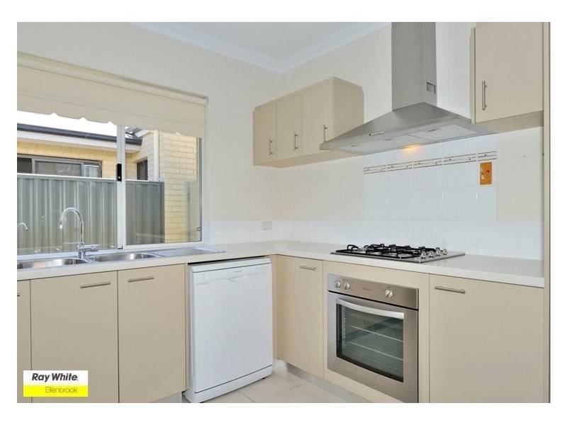 85 Neary Boulevard, Aveley WA 6069