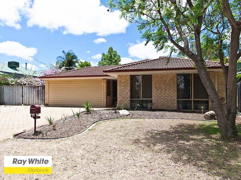 8 Starbush Crescent, Ellenbrook WA 6069