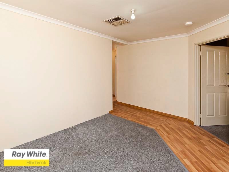 8 Starbush Crescent, Ellenbrook WA 6069